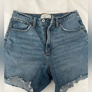 Never worn Abercrombie shorts